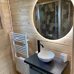Des Fontaines Claires Chalet Aydat