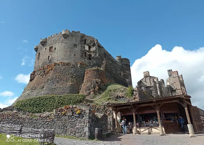 Des Fontaines Claires * Aydat